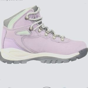 Columbia ladies Newton Ridge plus waterproof hiking boots